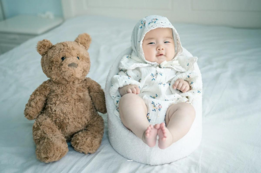 玉环宝宝多大可以喝纯牛奶